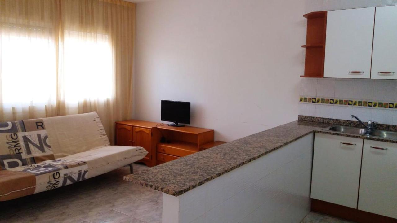 One Bedroom Appartement At L'Eucaliptus 400 M Away From The Beach With Sea View Shared Pool And Furnished Terrace Dış mekan fotoğraf